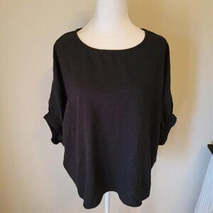 Pixi & Ivy Casual Black Top